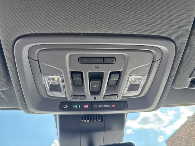 2025 Chevrolet Silverado 2500HD LTZ photo 21