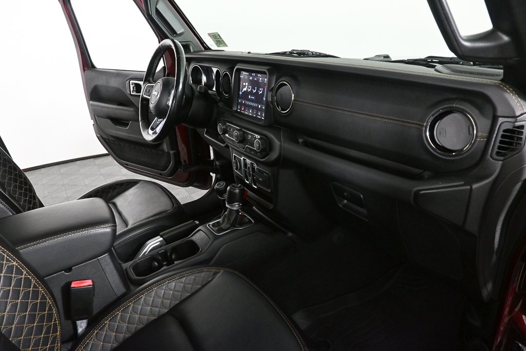 2021 Jeep Wrangler Unlimited Sahara High Altitude photo 19