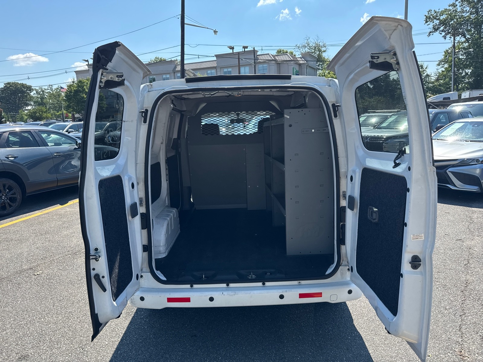 2020 Nissan NV200 SV photo 7