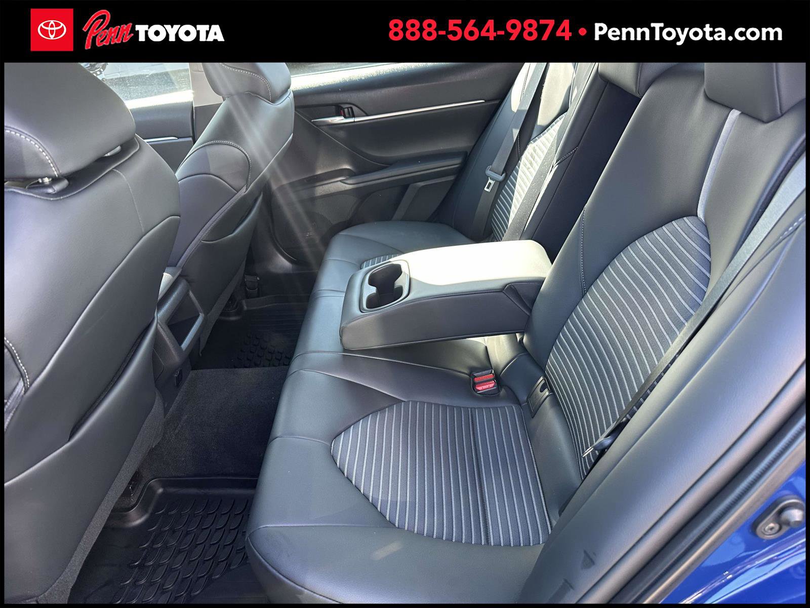 2023 Toyota Camry SE photo 18