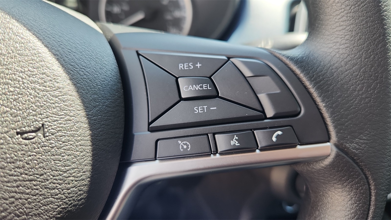 2025 Nissan Versa SV photo 24