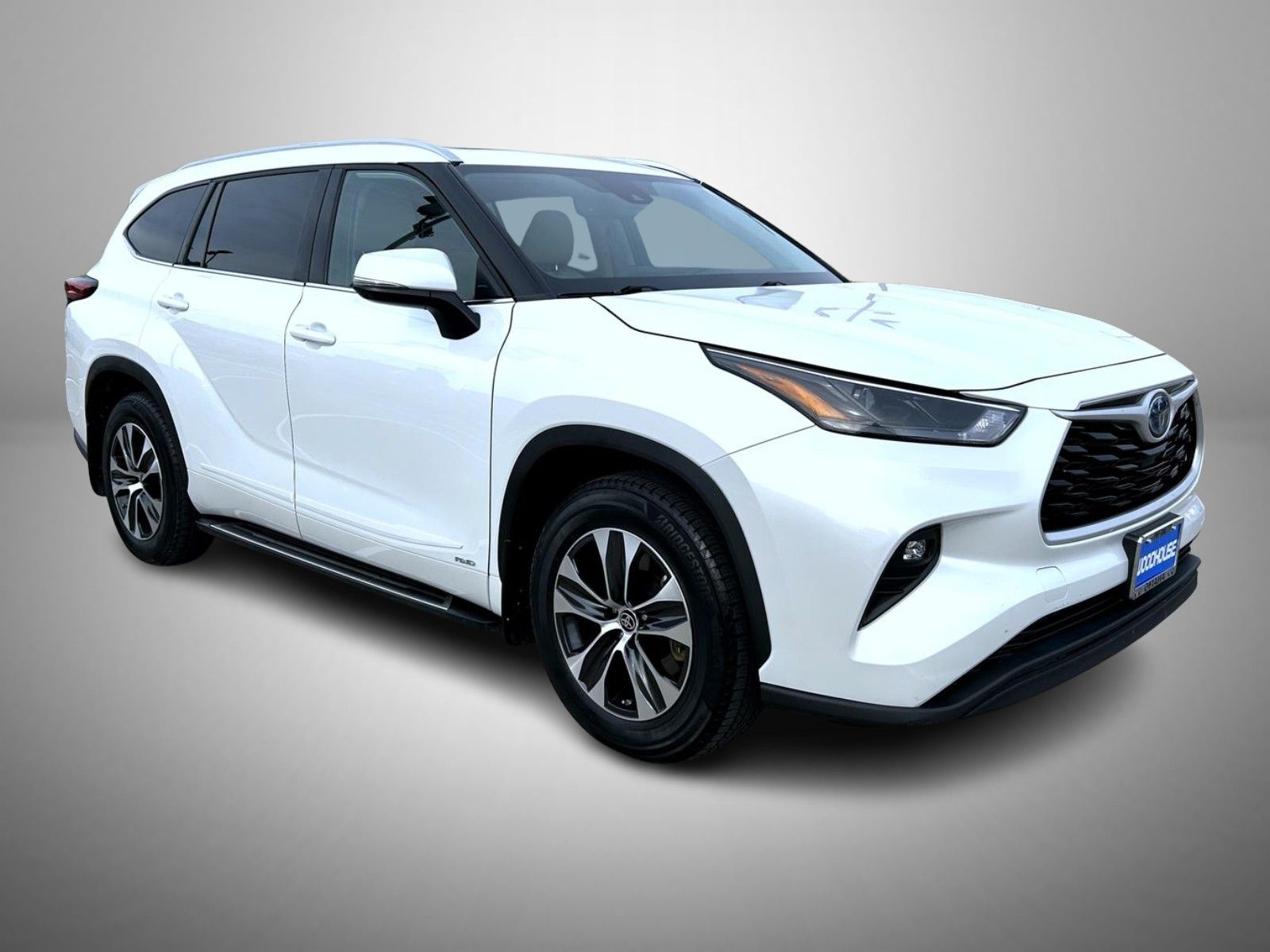 2022 Toyota Highlander Hybrid XLE photo 3