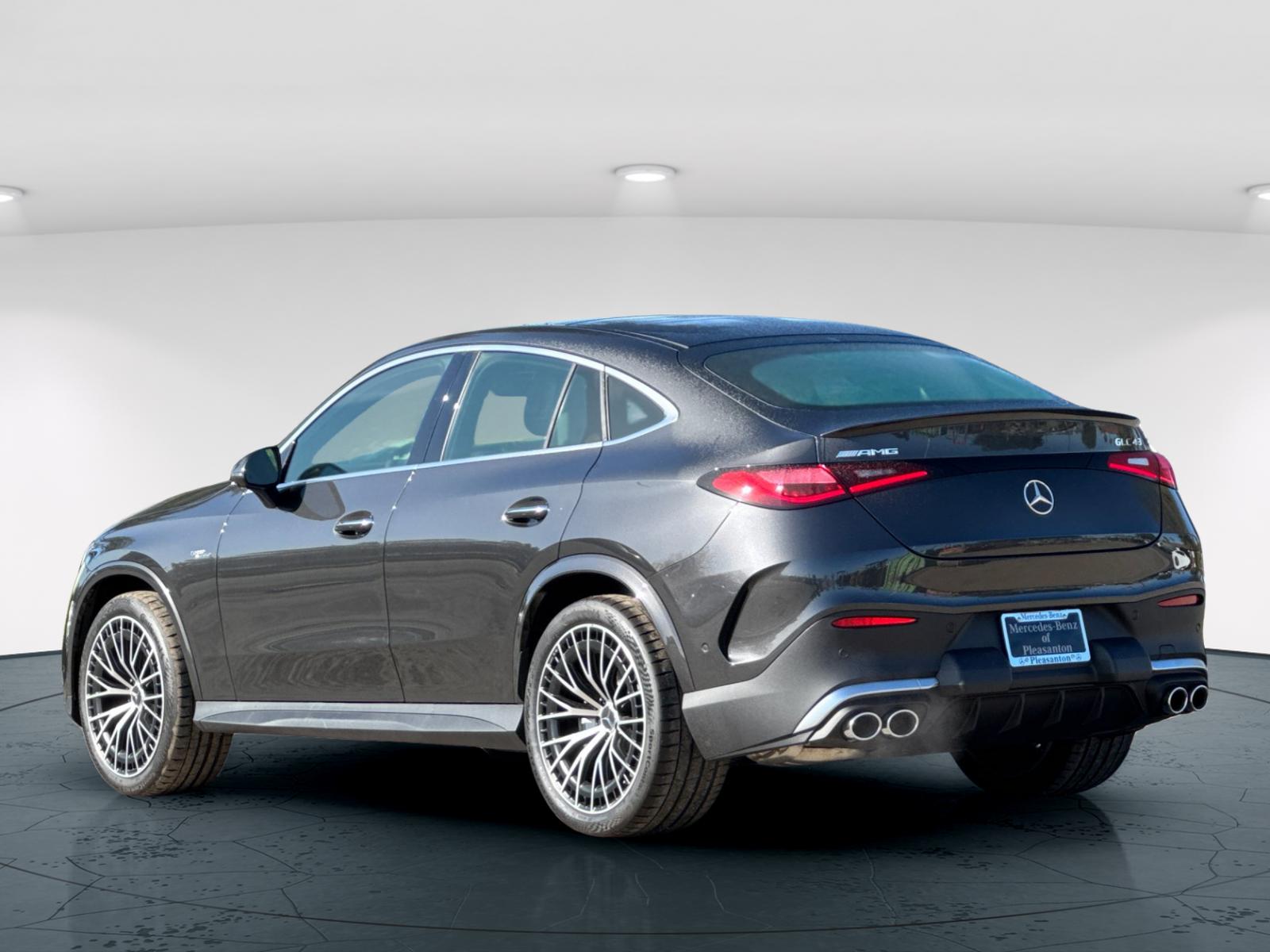 2025 Mercedes Benz GLC 43 AMG photo 4