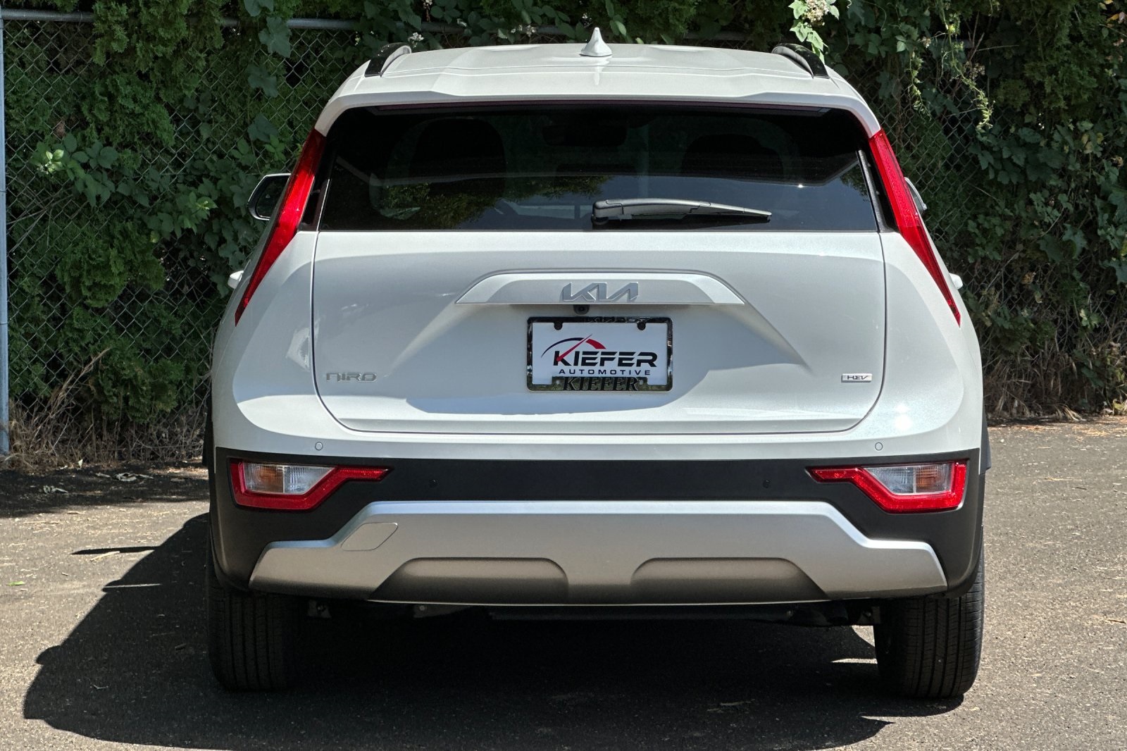 2025 Kia Niro EX Touring photo 4