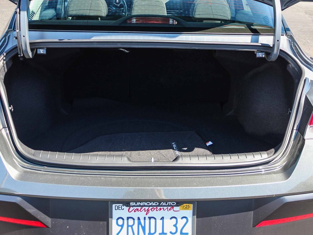 2024 Hyundai Elantra SEL photo 24