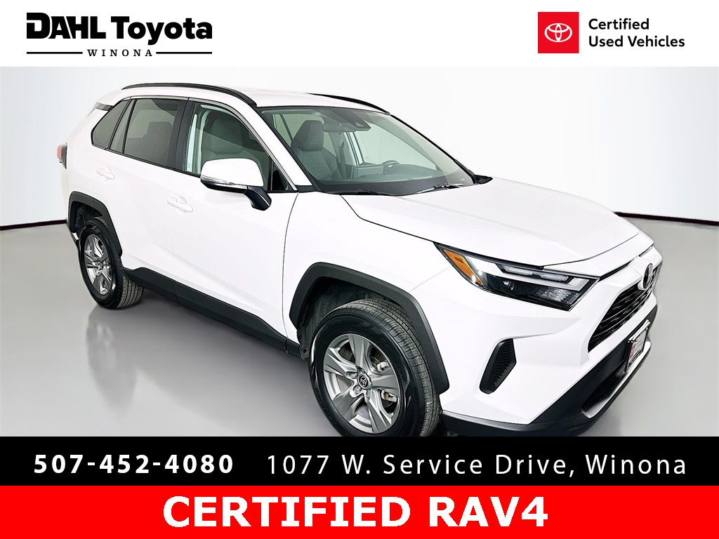 2025 Toyota RAV4 XLE's photo