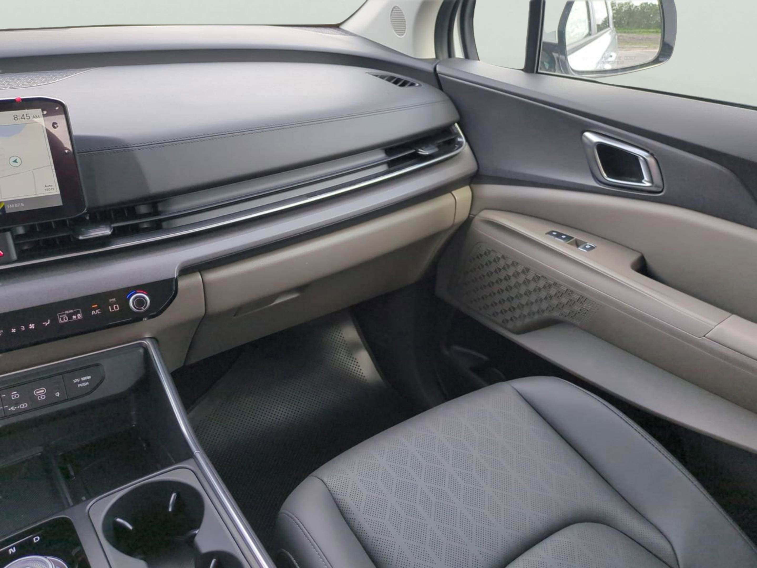 2026 Kia Carnival EX photo 18