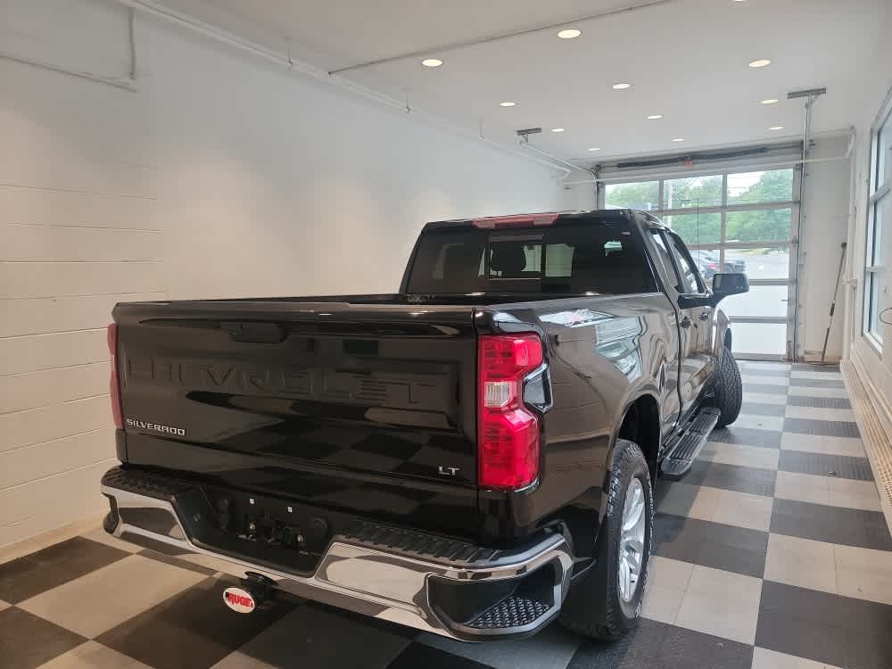 2019 Chevrolet Silverado 1500 LT photo 3