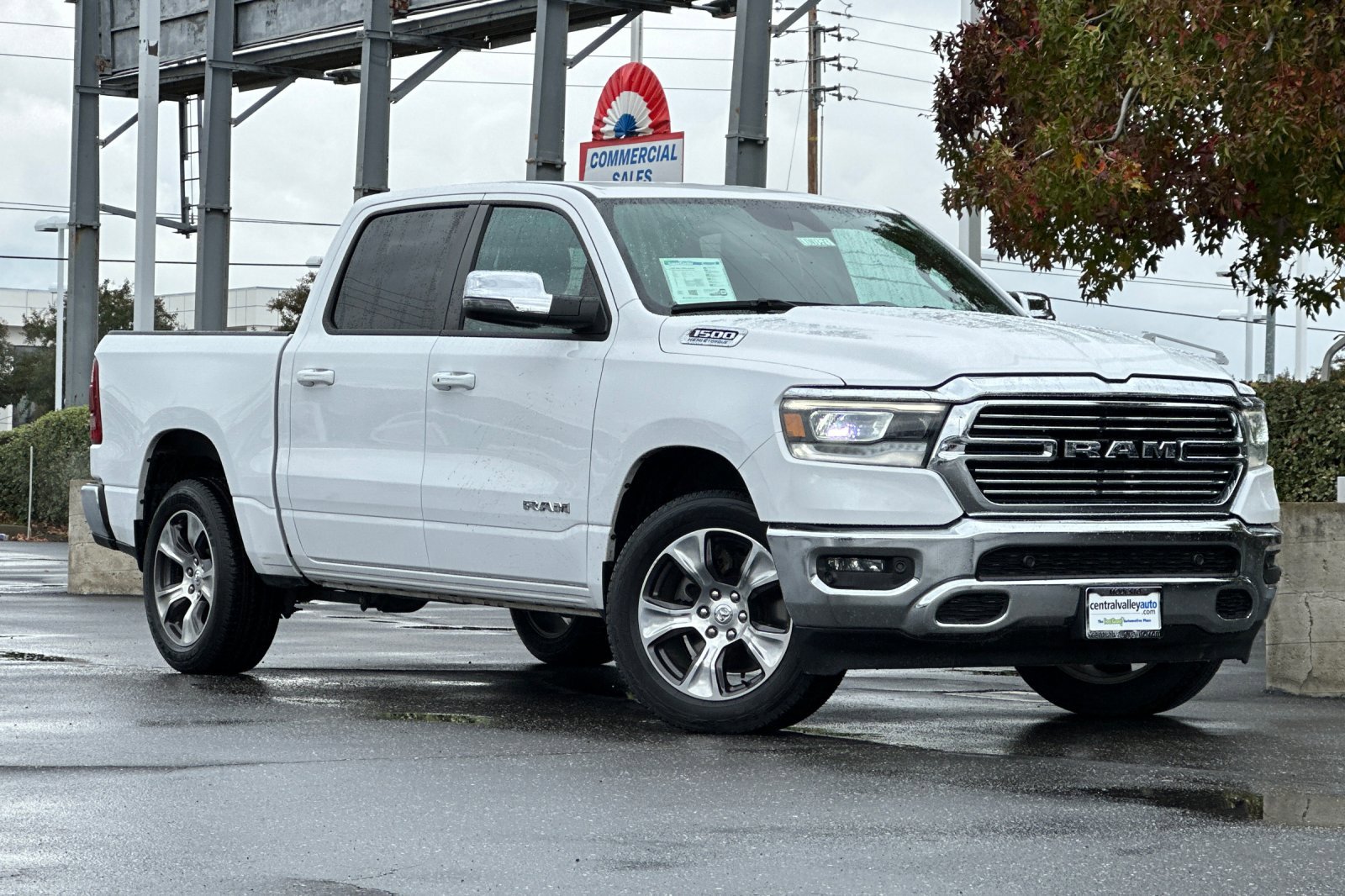 2023 Ram 1500 Laramie photo 2