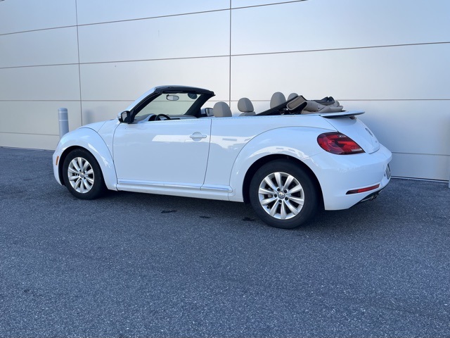 2019 Volkswagen Beetle Convertible S photo 12