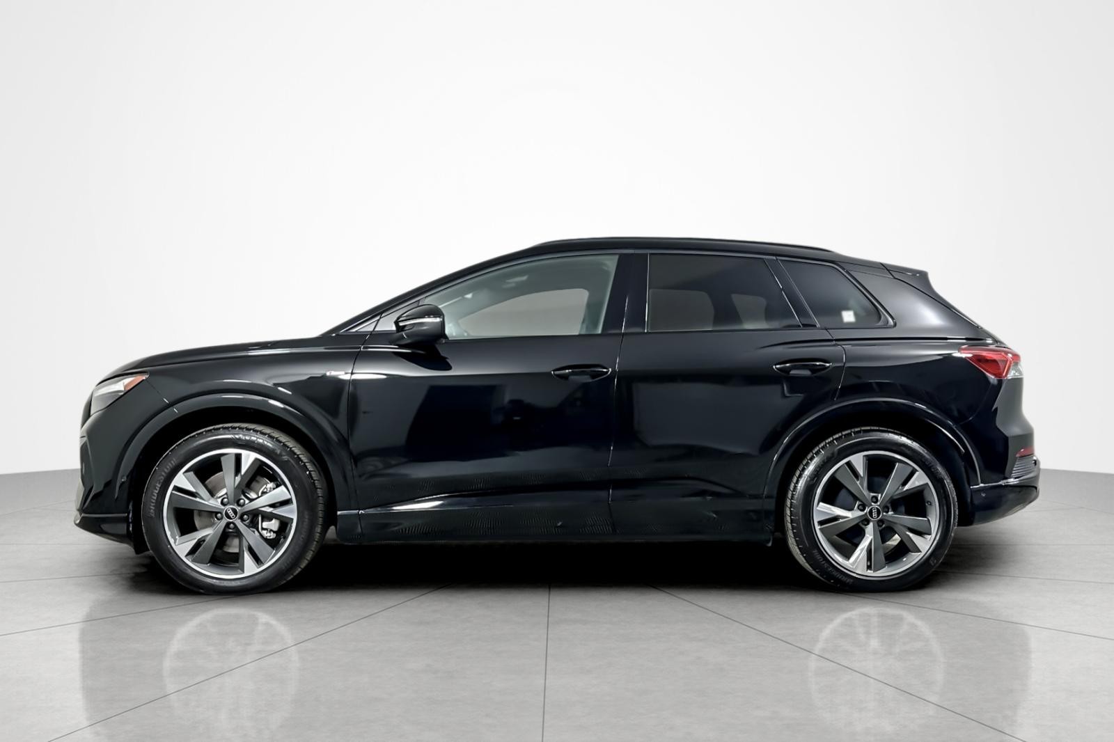 2024 Audi Q4 E-tron Premium Plus 55 photo 2
