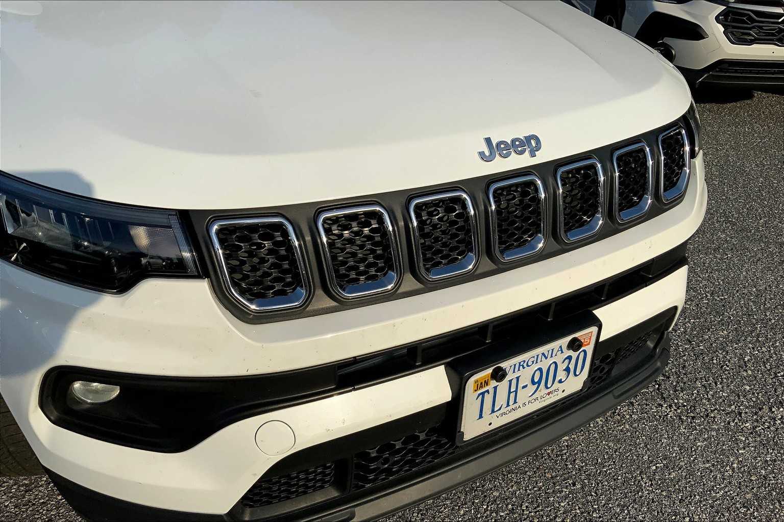 2024 Jeep Compass Latitude photo 27