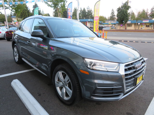 2018 Audi Q5 Premium photo 2