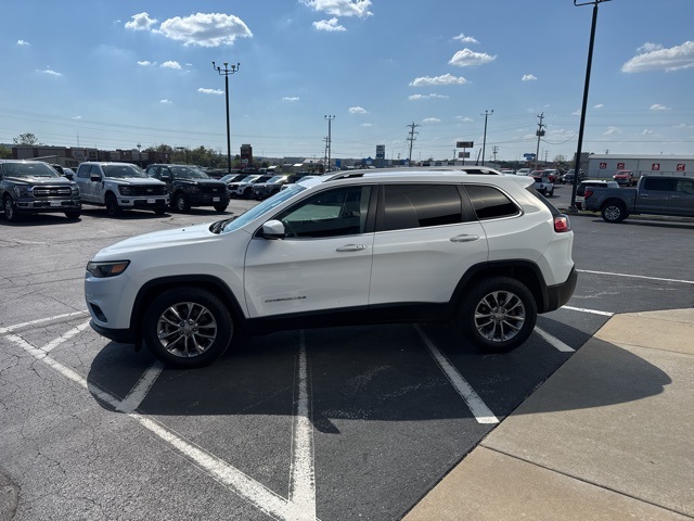 2019 Jeep Cherokee Latitude photo 2