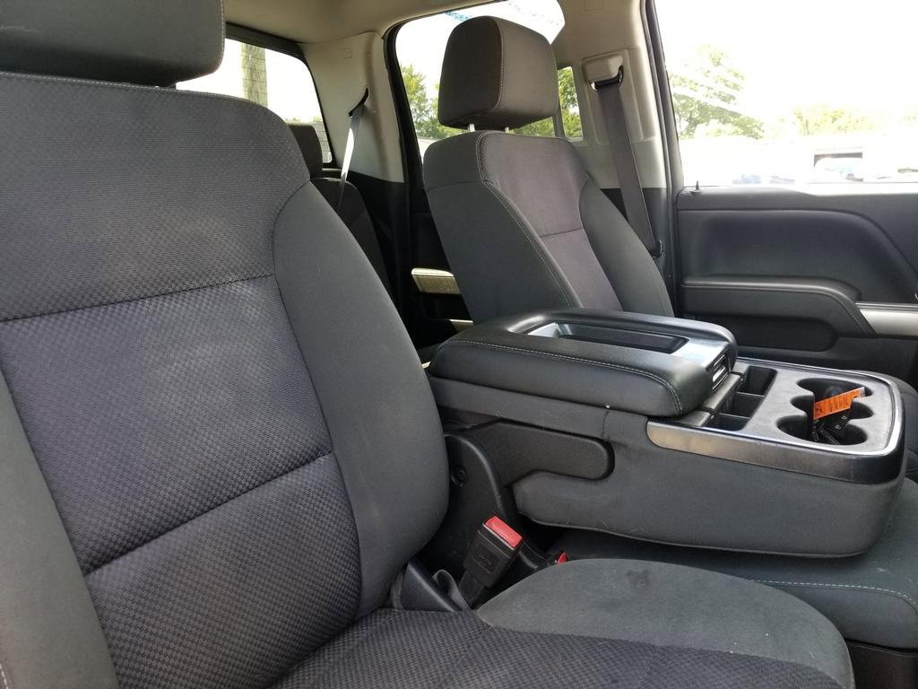 2017 Chevrolet Silverado 1500 LT photo 26