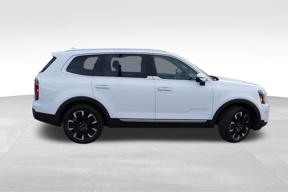 2023 Kia Telluride SX photo 2