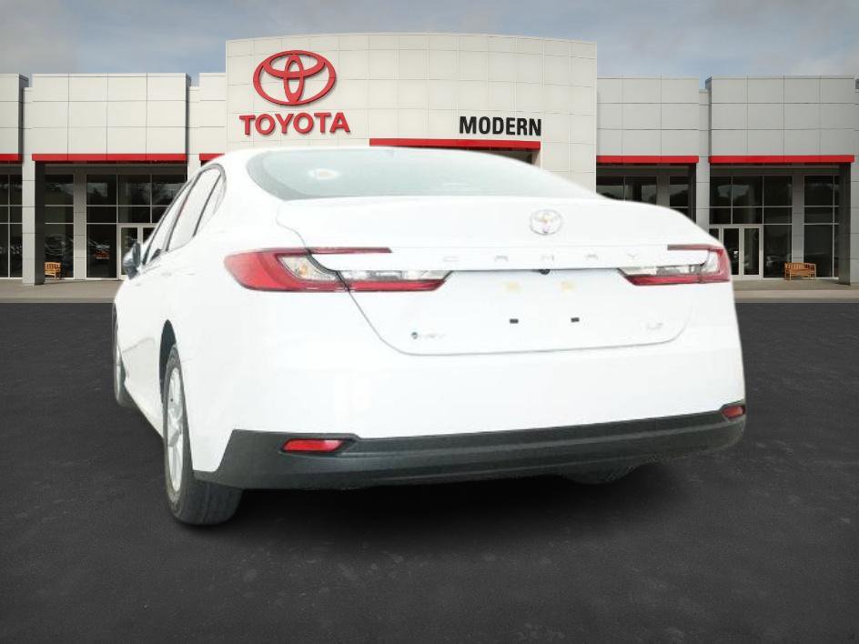 2025 Toyota Camry LE photo 32