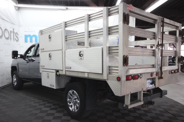 2019 Chevrolet Silverado 3500HD LT photo 4