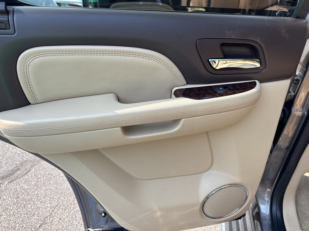 2013 Gmc Yukon Denali photo 35