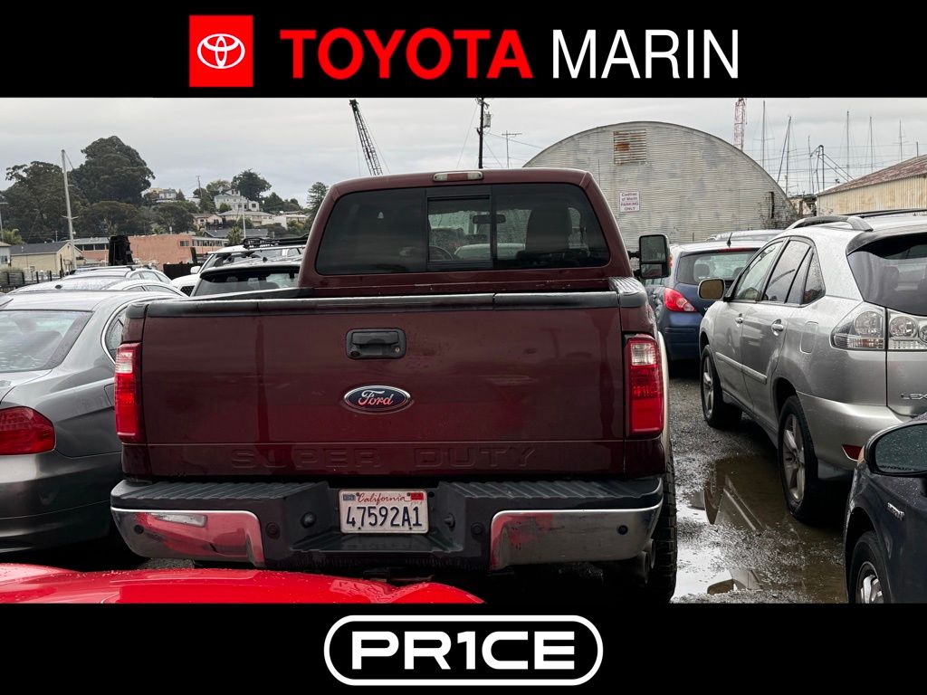 2011 Ford F-350 Super Duty Lariat's photo