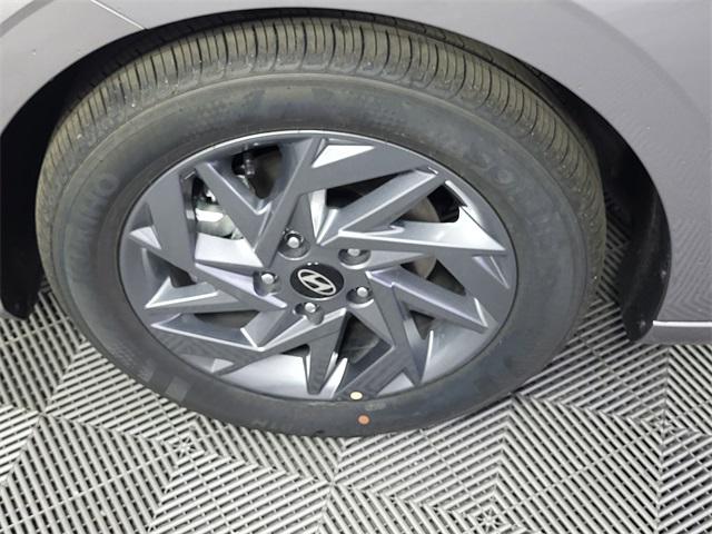 2025 Hyundai Elantra Hybrid Blue photo 21