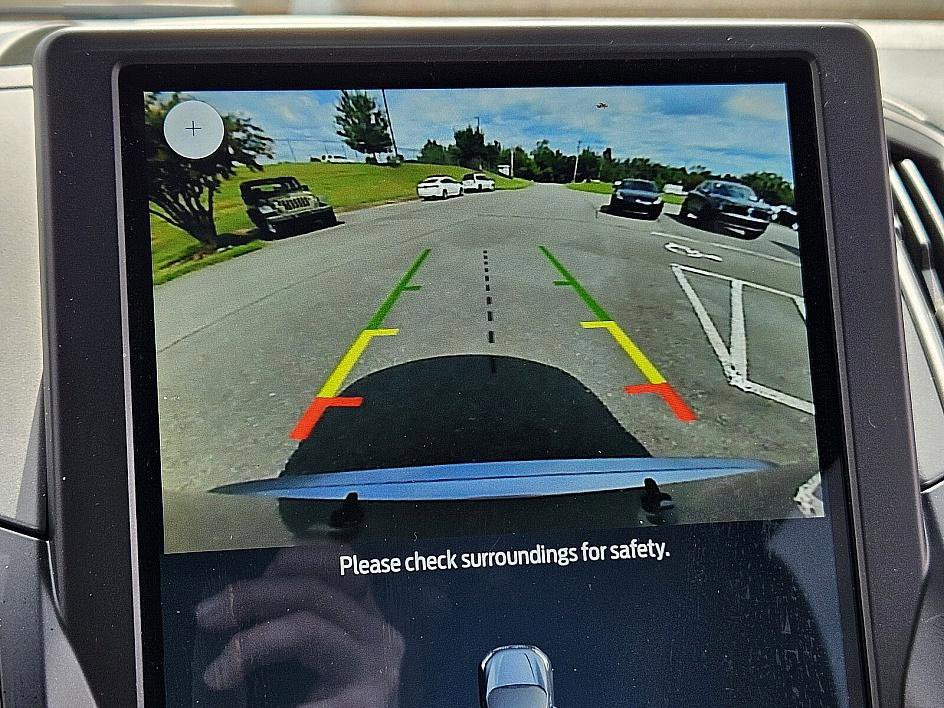 2022 Ford Edge ST-Line photo 25