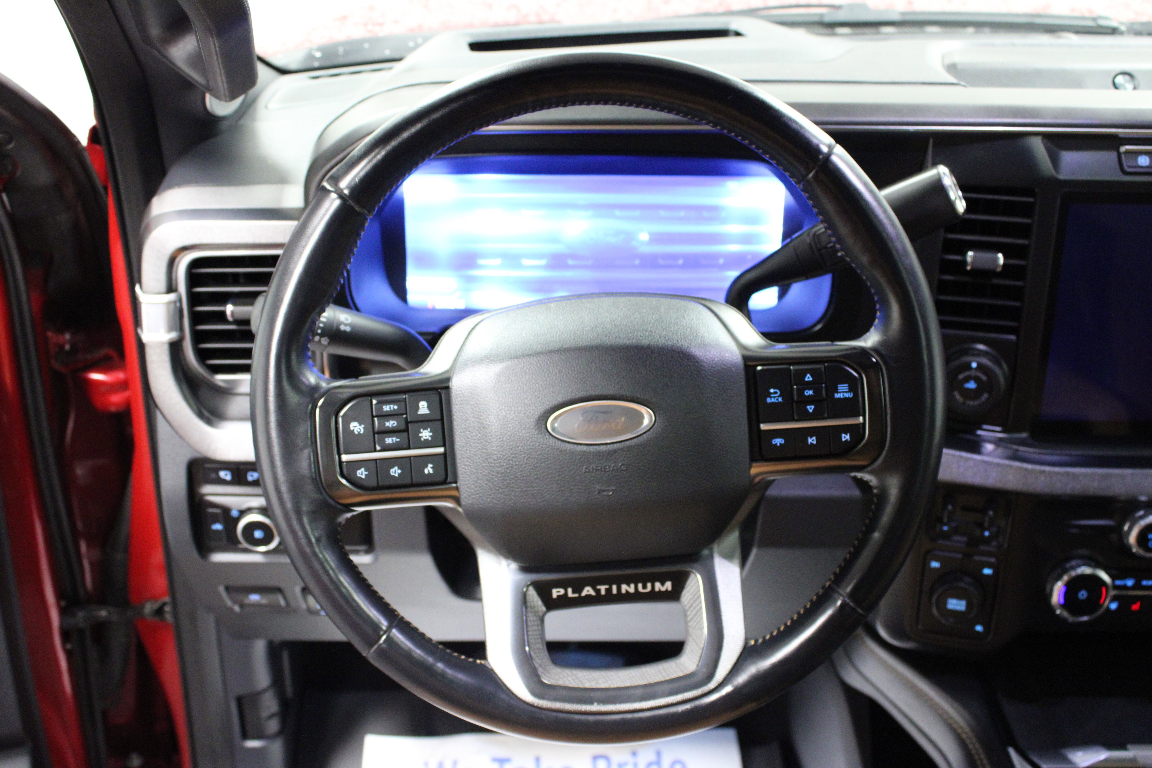 2024 Ford F-450 Platinum photo 14