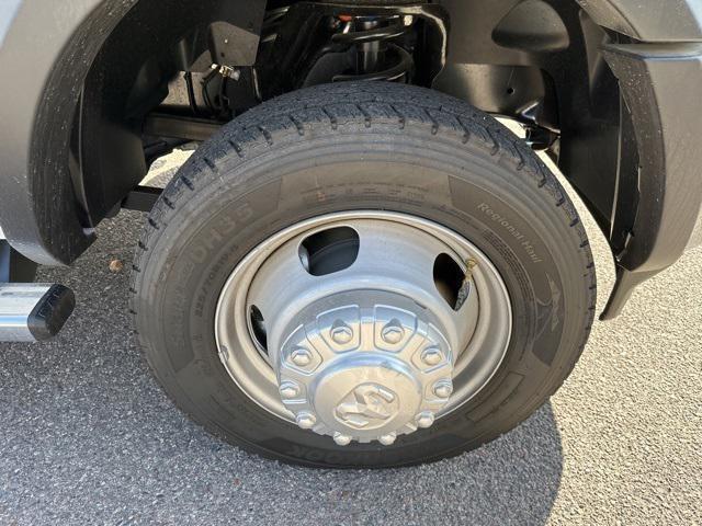 2023 Ram 4500 Tradesman photo 13