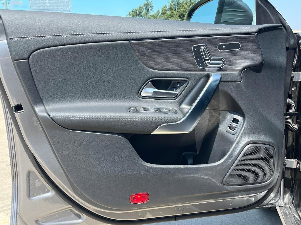 2026 Mercedes Benz CLA 250 photo 11