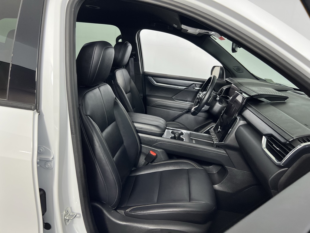 2024 Gmc Acadia Elevation photo 26