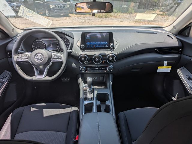 2025 Nissan Sentra SV photo 22