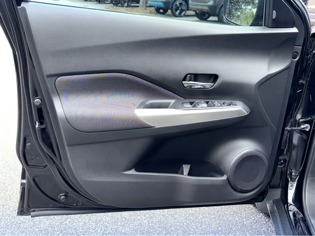 2020 Nissan Kicks SV photo 6