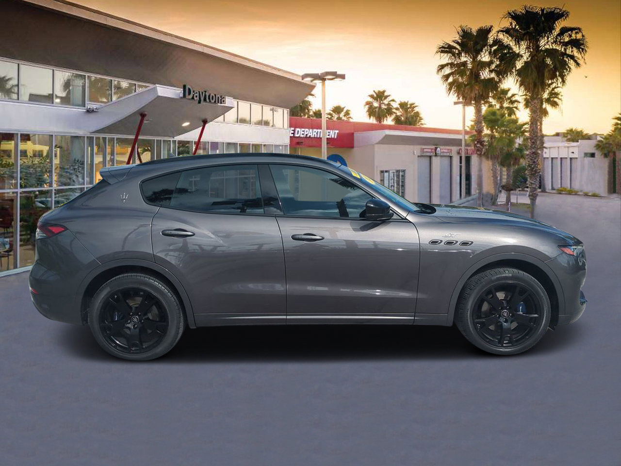 2022 Maserati Levante GT photo 2