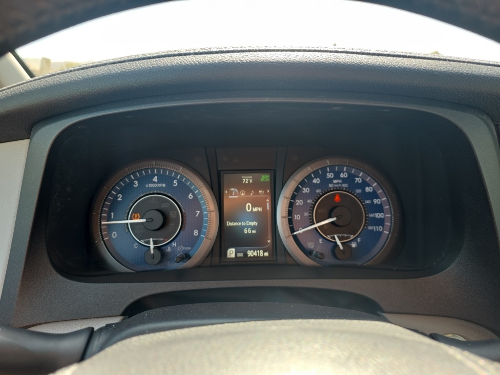 2020 Toyota Sienna XLE photo 19