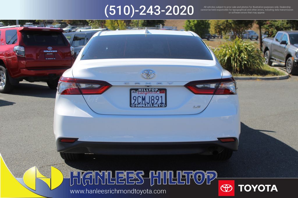 2022 Toyota Camry LE photo 7