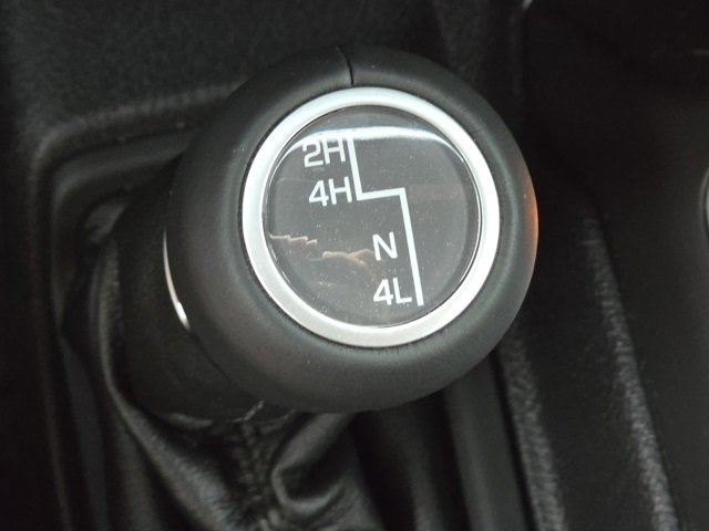 2021 Jeep Wrangler Unlimited Sahara Altitude photo 15