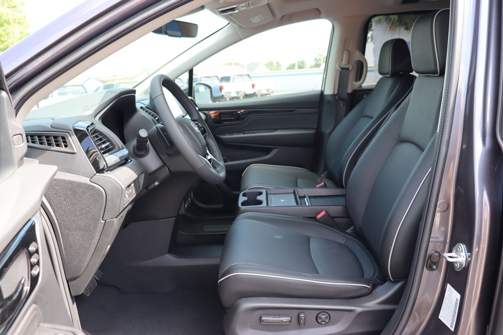 2026 Honda Odyssey Elite photo 26