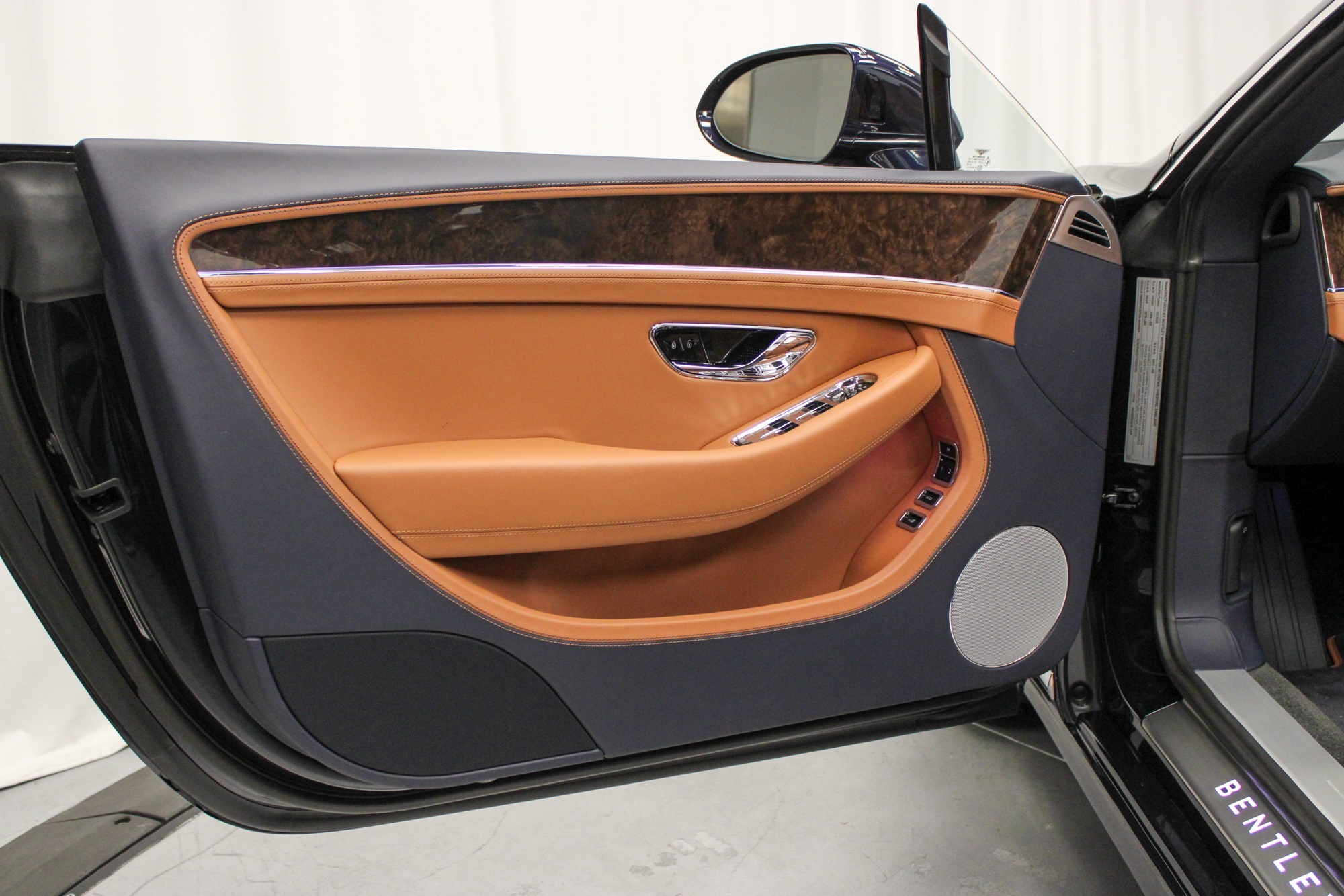 2026 Bentley Continental GTC photo 18