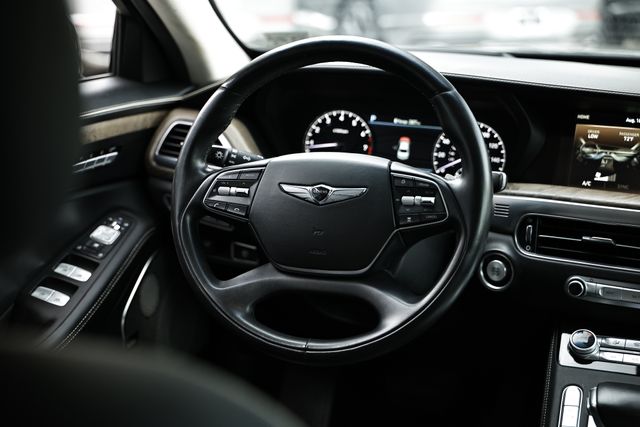 2020 Genesis G90 3.3T Premium photo 24