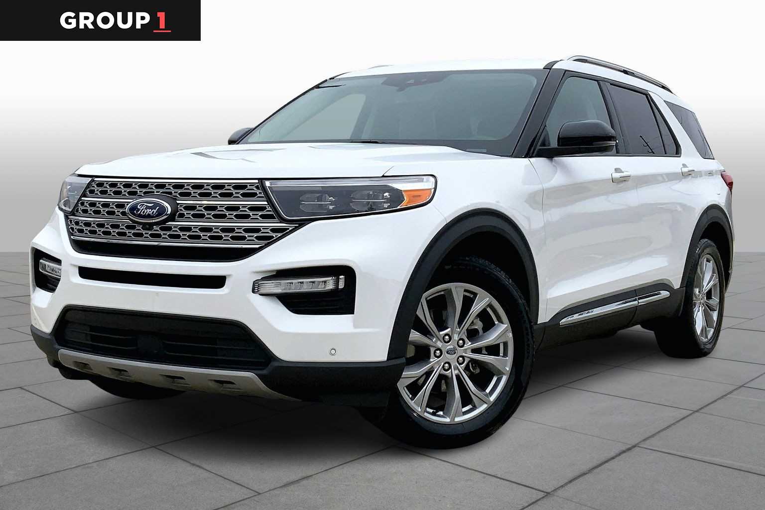2023 Ford Explorer Limited's photo