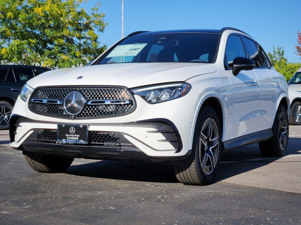 2026 Mercedes Benz GLC 300 4MATIC photo 3