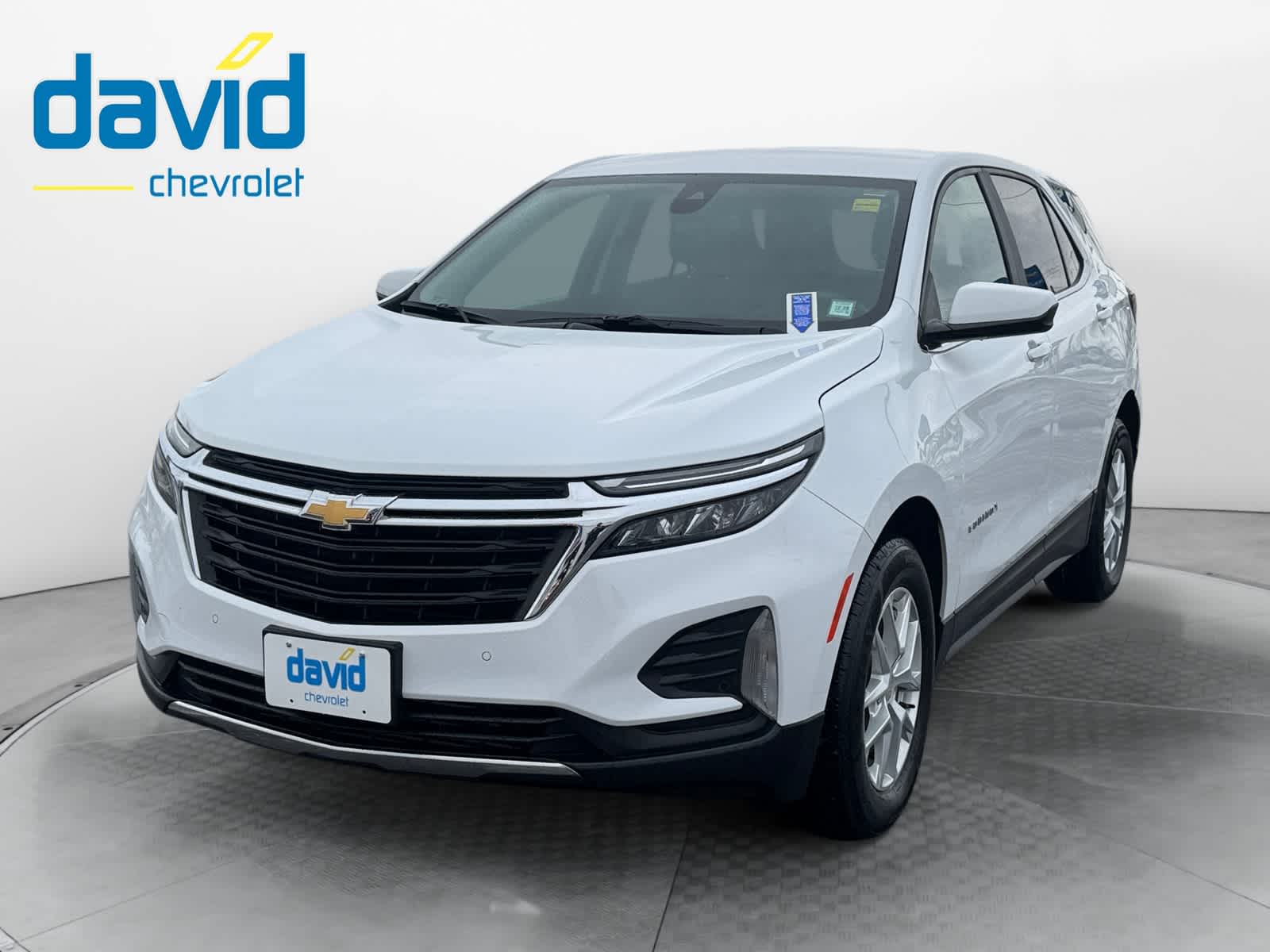 2023 Chevrolet Equinox LT's photo