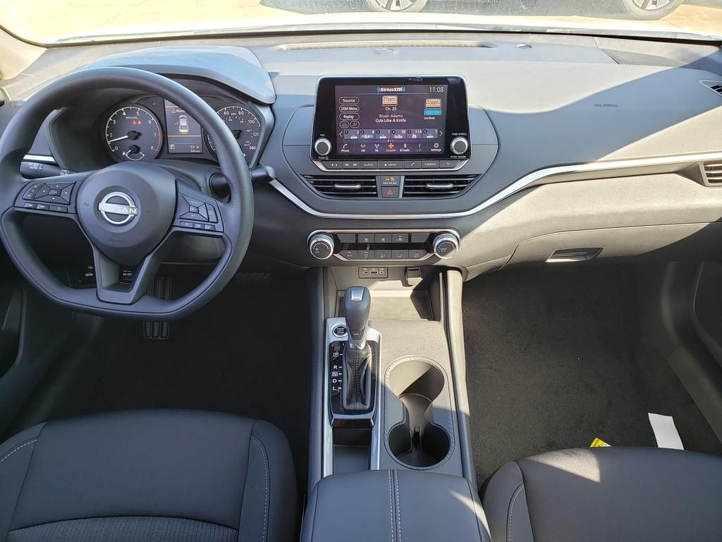 2025 Nissan Altima 2.5 S photo 6