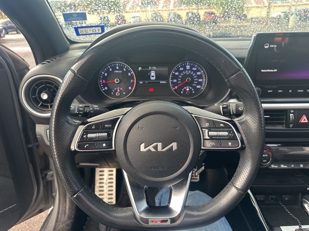 2022 Kia Forte GT-Line photo 19
