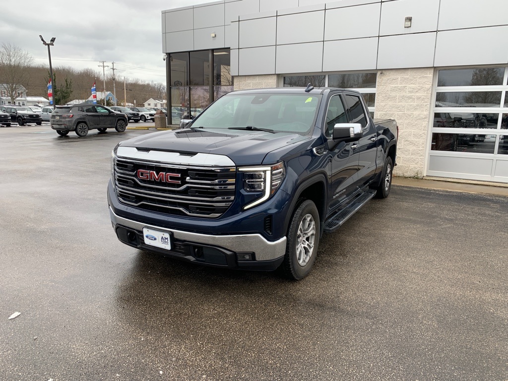 2023 GMC Sierra 1500 SLT's photo