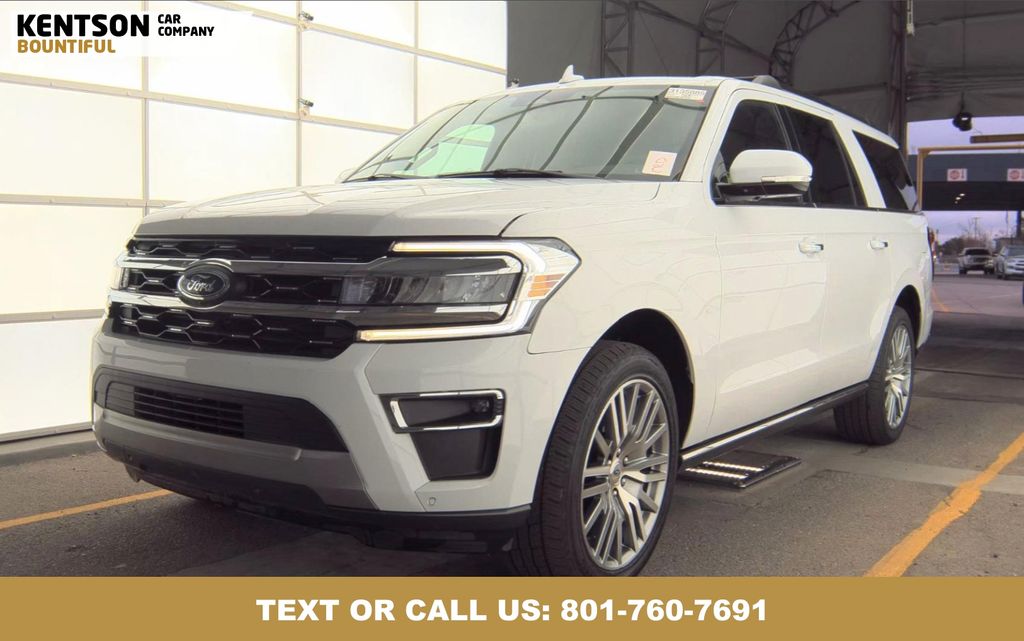 2024 Ford Expedition Limited's photo