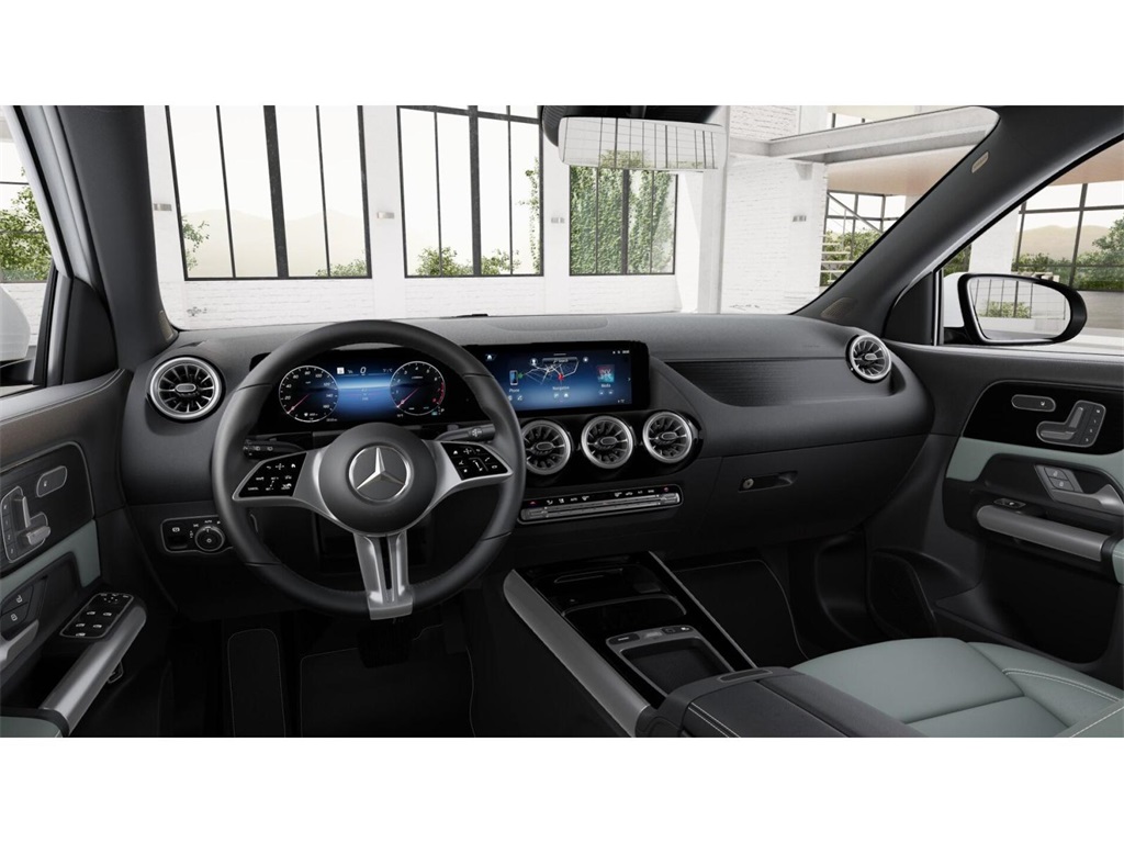 2026 Mercedes Benz GLA 250 4MATIC photo 3
