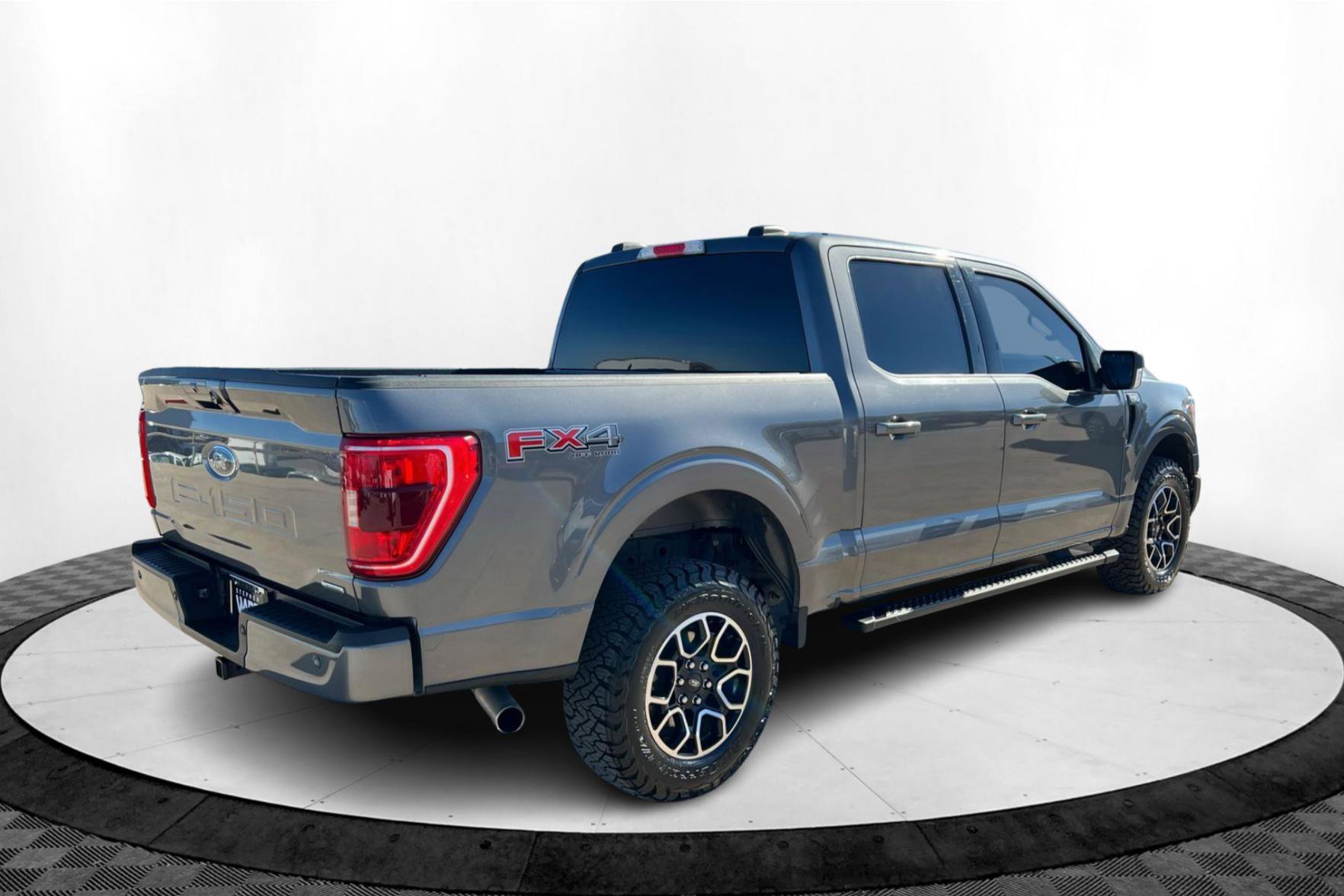 2022 Ford F-150 XLT photo 4