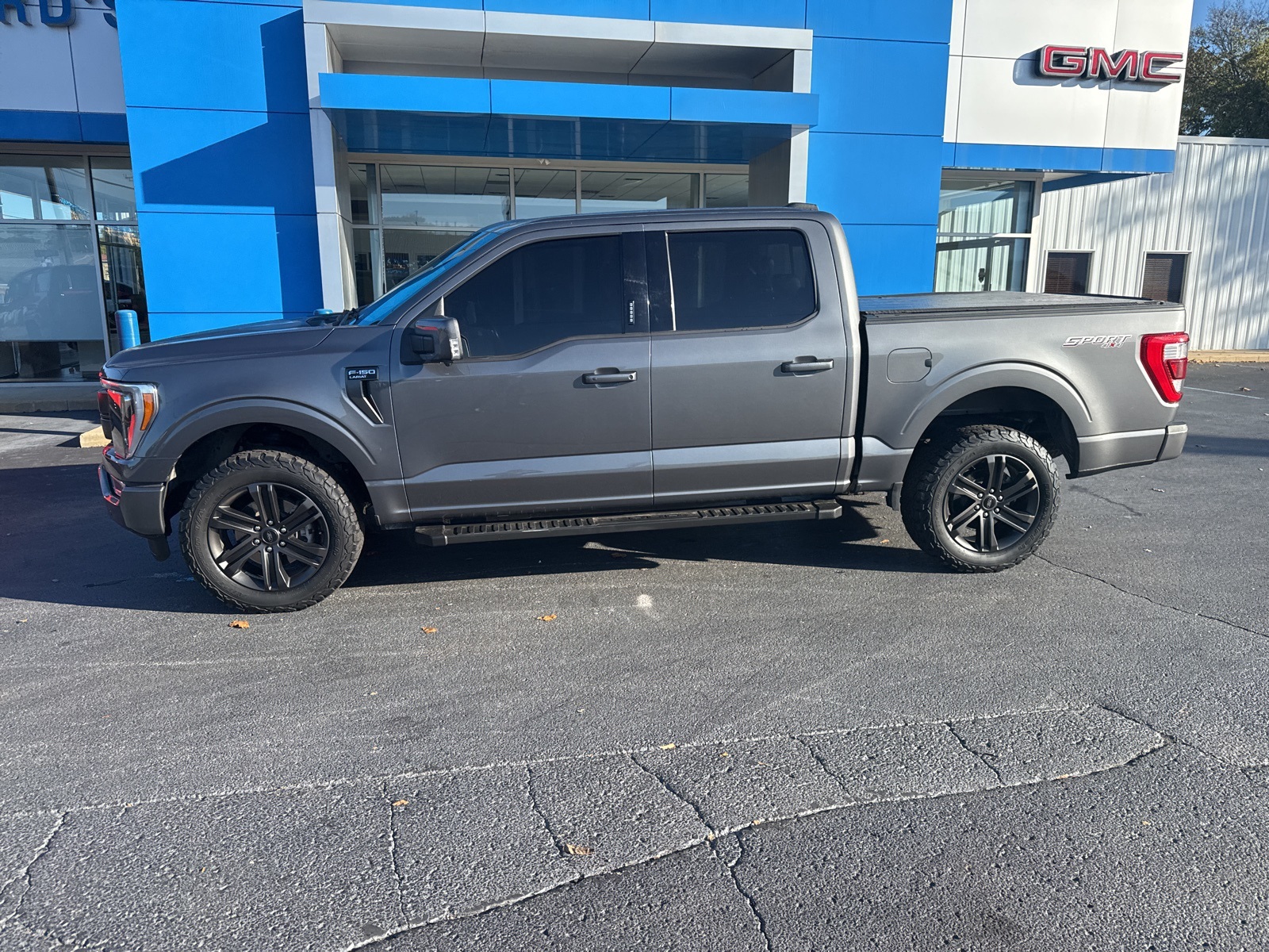 2022 Ford F-150 Lariat photo 3