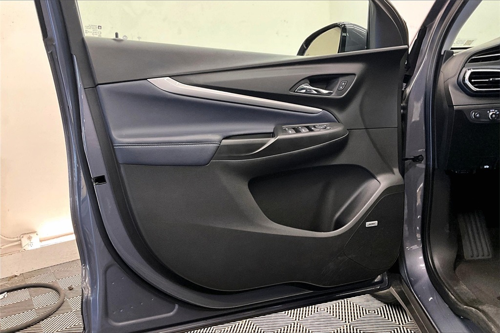 2022 Chevrolet Bolt EUV Premier photo 22